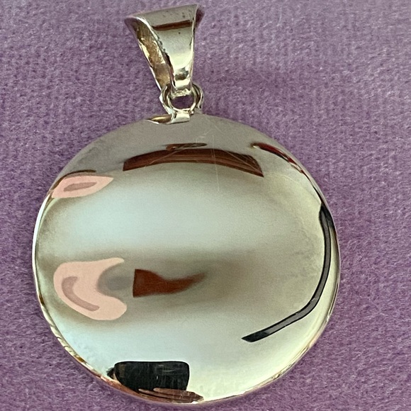 Silpada Retired Sterling Silver Disk Pendant - Picture 1 of 7
